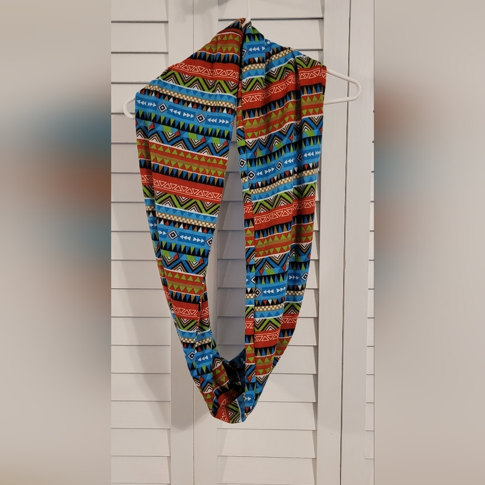 Infinity scarf